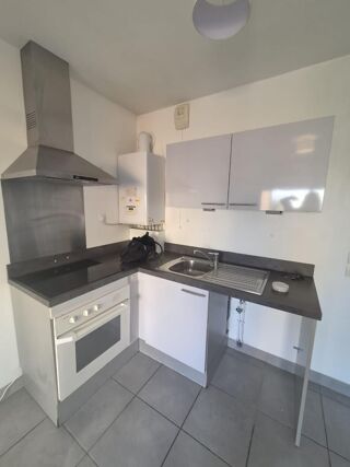  Appartement à louer 2 pièces 37 m²