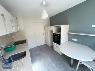  Appartement à louer 3 pièces 84 m²