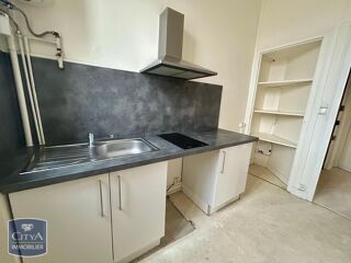  Appartement à louer 2 pièces 32 m²