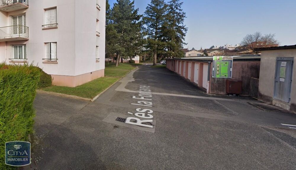 location Parking / Garage - 14 m² Charnay-lès-Mâcon (71850)