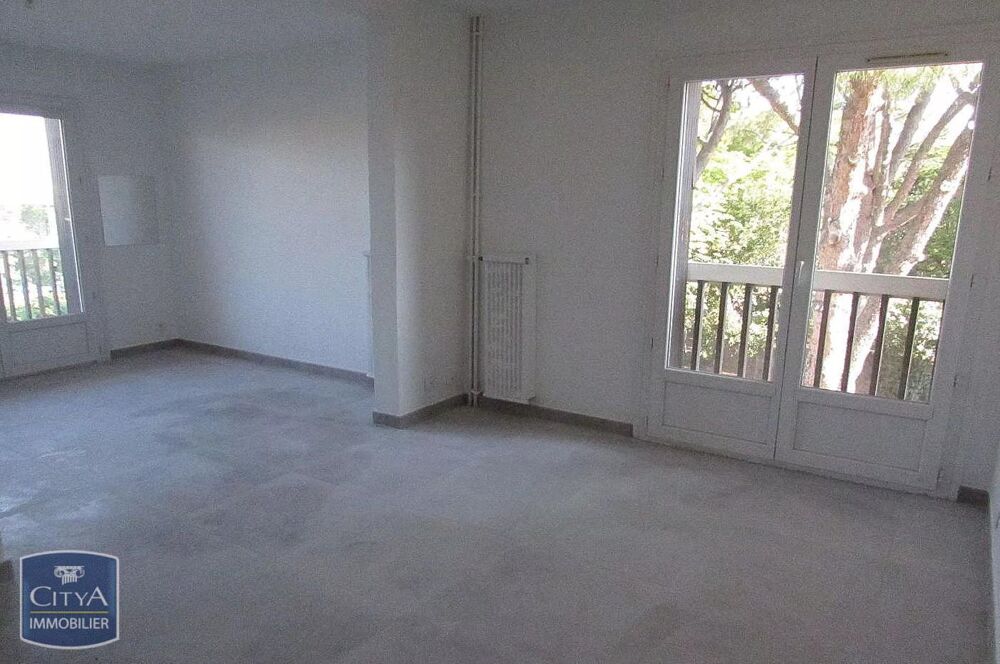 À LOUER : Appartement T1 à Rognac, 13340. Découvrez ce c....
