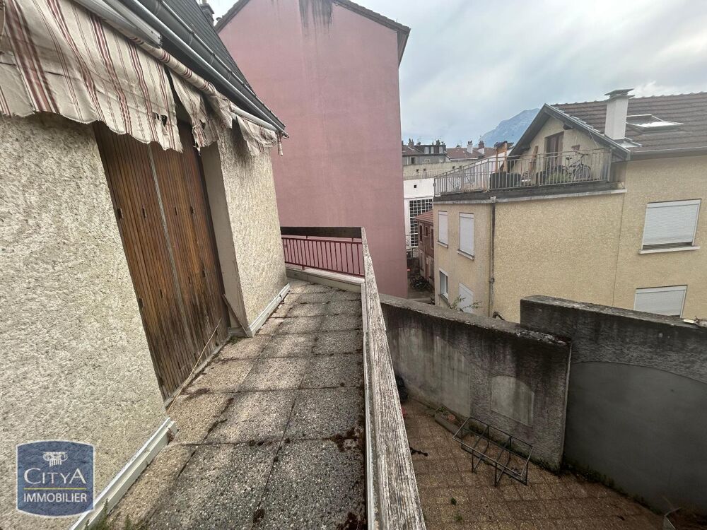 À LOUER 12 RUE GABRIEL PERI GRENOBLE - Appartement T1 25....