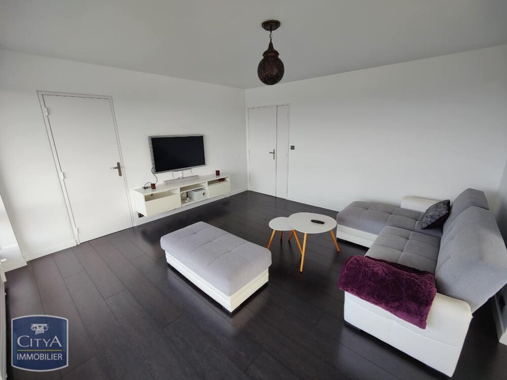 À LOUER : Appartement meublé T4 situé à Élancourt, dans ....