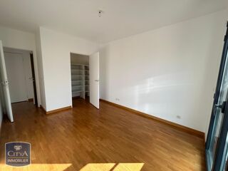  Appartement à louer 4 pièces 103 m²