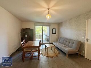  Appartement à louer 2 pièces 42 m²