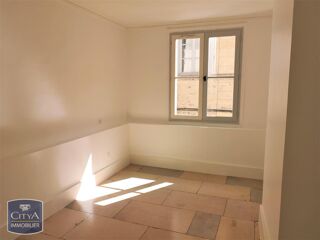  Appartement à louer 4 pièces 126 m²