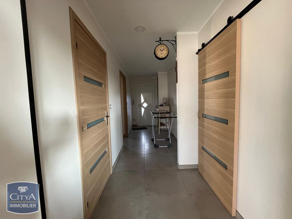 location Maison - 5 pièce(s) - 150 m² Mâcon (71000)