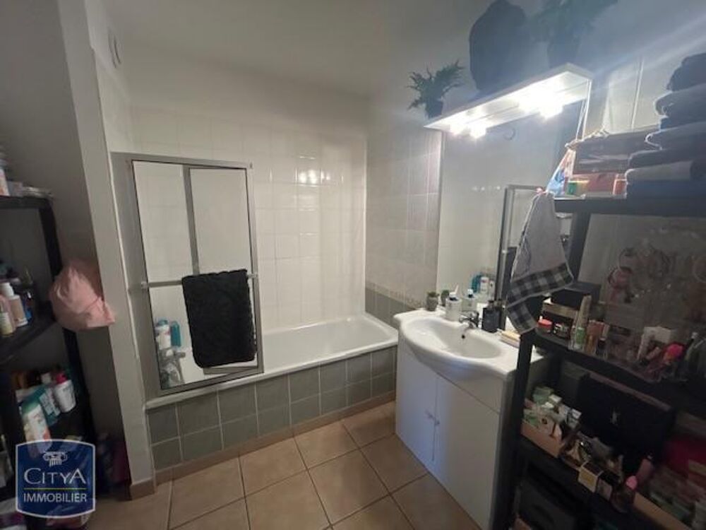 location Appartement - 3 pièce(s) - 53 m² Cusset (03300)