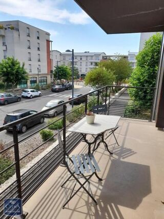  Appartement à louer 3 pièces 73 m²