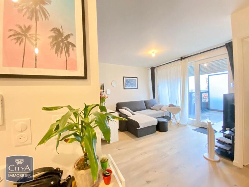 location Appartement - 2 pièce(s) - 40 m² Saint-Cyr-l'École (78210)