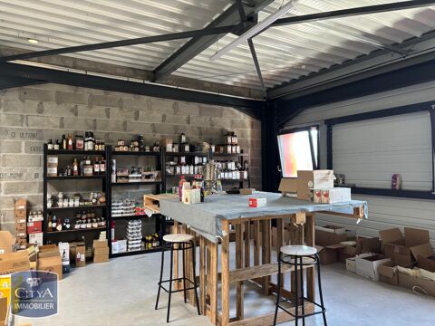   Location / Local Commercial 