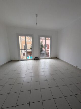  Appartement à louer 2 pièces 37 m²