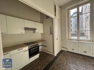  Appartement à louer 3 pièces 89 m²