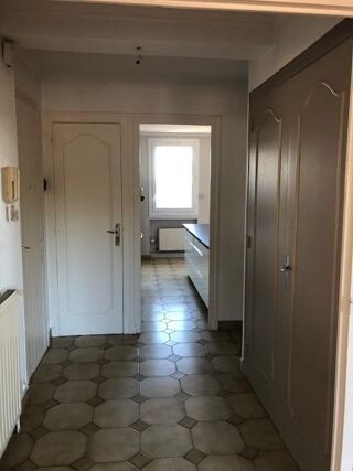  Appartement à louer 5 pièces 108 m²