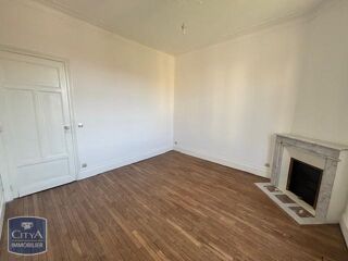  Appartement à louer 3 pièces 77 m²