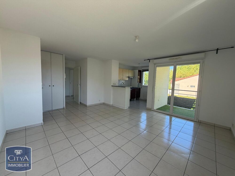 location Appartement - 3 pièce(s) - 55 m² Cusset (03300)