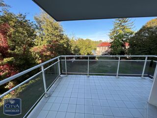  Appartement à louer 3 pièces 65 m²
