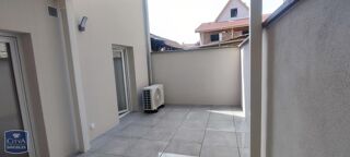  Appartement à louer 3 pièces 65 m²