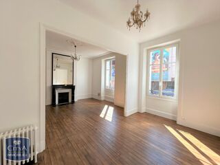  Appartement à louer 4 pièces 101 m²