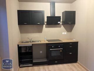  Appartement à louer 4 pièces 99 m²