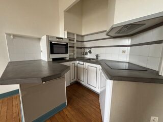  Appartement � louer 4 pi�ces 83 m�