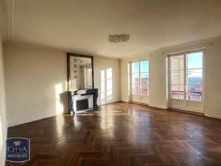  Appartement à louer 3 pièces 84 m²