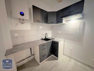  Appartement à louer 1 pièce 28 m²