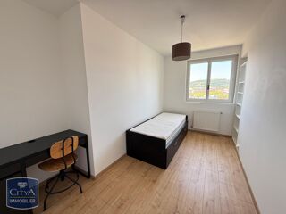  Appartement à louer 3 pièces 56 m²