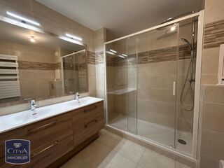  Appartement � louer 4 pi�ces 86 m�