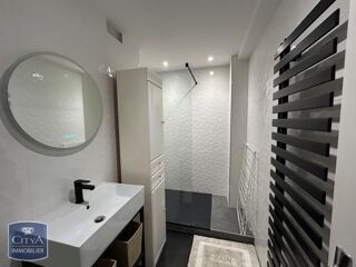 Appartement à louer 2 pièces 44 m²