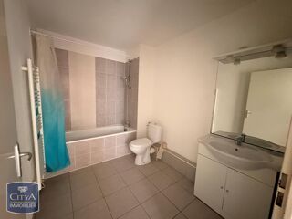  Appartement à louer 1 pièce 34 m²