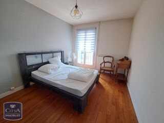  Appartement à louer 4 pièces 83 m²