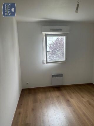  Appartement à louer 3 pièces 63 m²
