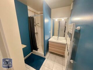  Appartement à louer 2 pièces 45 m²