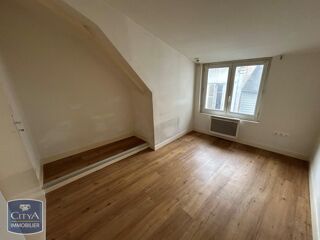  Appartement � louer 4 pi�ces 110 m�