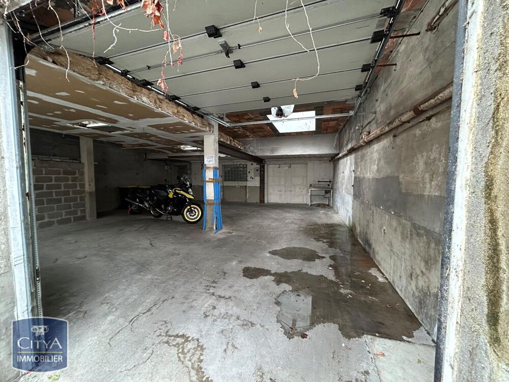 location Parking / Garage Tours (37000)