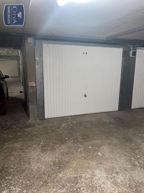  Parking / Garage � louer 