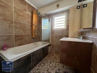  Appartement à louer 2 pièces 47 m²
