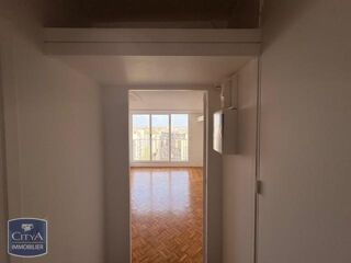  Appartement à louer 1 pièce 28 m²