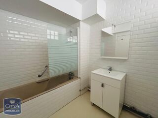  Appartement à louer 2 pièces 56 m²