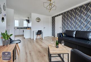  Appartement à louer 4 pièces 64 m²