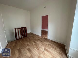  Appartement à louer 3 pièces 65 m²