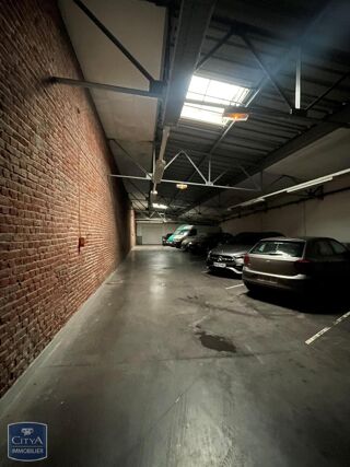  Parking / Garage � louer 