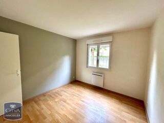  Appartement à louer 3 pièces 65 m²