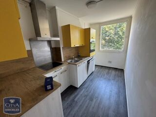  Appartement à louer 4 pièces 74 m²