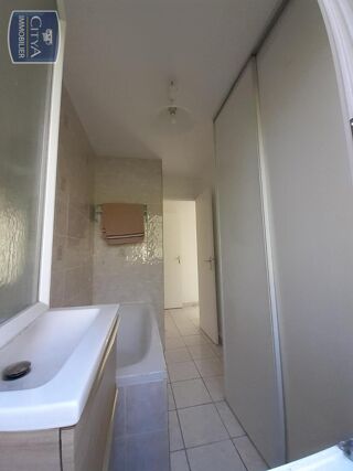  Appartement à louer 1 pièce 30 m²
