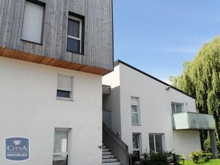  Parking / Garage à louer 