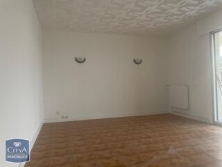  Appartement à louer 3 pièces 70 m²