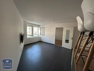  Appartement à louer 2 pièces 49 m²