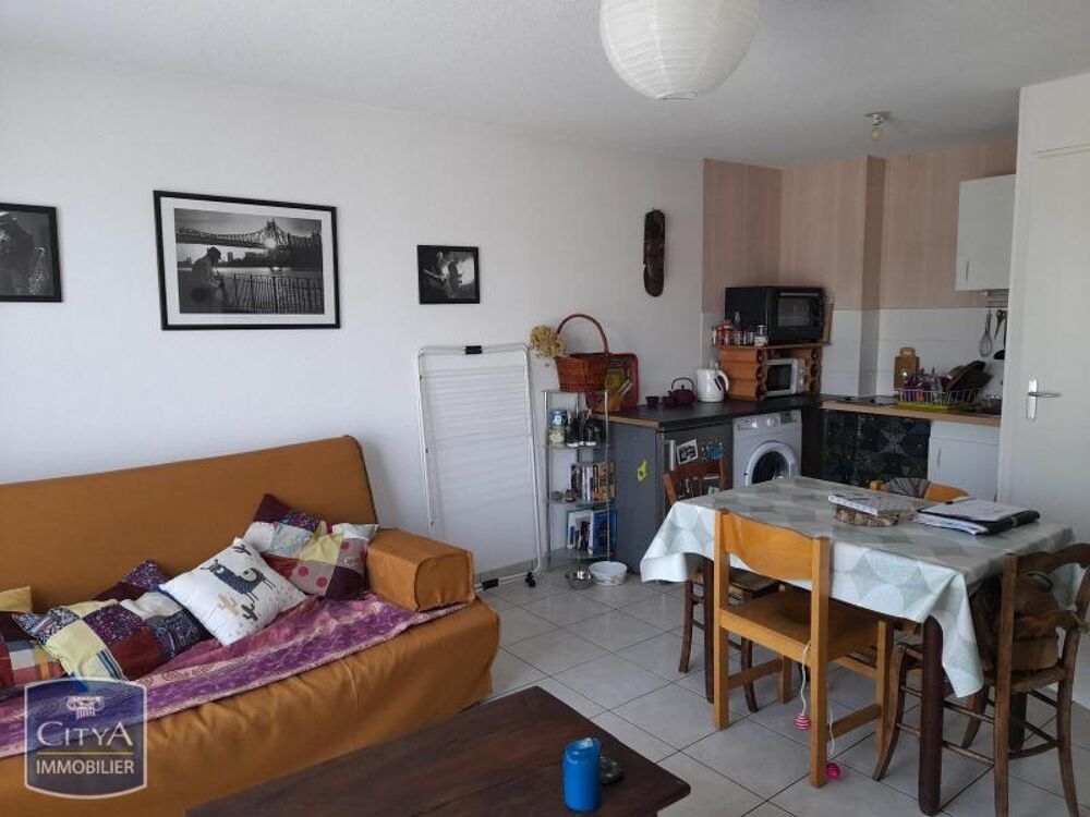 À LOUER : - Libre de suite - Appartement récent T2 situé....
